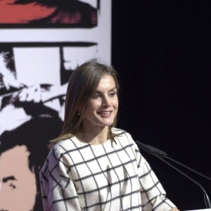 La reine Letizia d'Espagne lors de la commémoration de la journée mondiale de la Croix Rouge au palais des Congrès à Albacete, le 9 mai 2016.