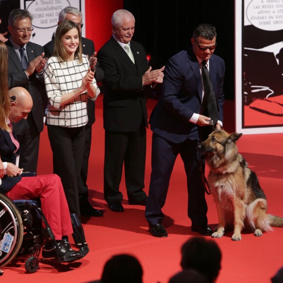 La reine Letizia d'Espagne lors de la commémoration de la journée mondiale de la Croix Rouge au palais des Congrès à Albacete, le 9 mai 2016.