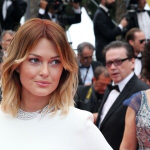 Caroline Receveur (bijoux Messika) - Montée des marches du film "Ma Loute" lors du 69ème Festival International du Film de Cannes. Le 13 mai 2016. © Borde-Jacovides-Moreau/Bestimage