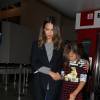 Jessica Alba et sa fille Honor arrivent à l'aéroport LAX de Los Angeles. Le 13 mai 2016