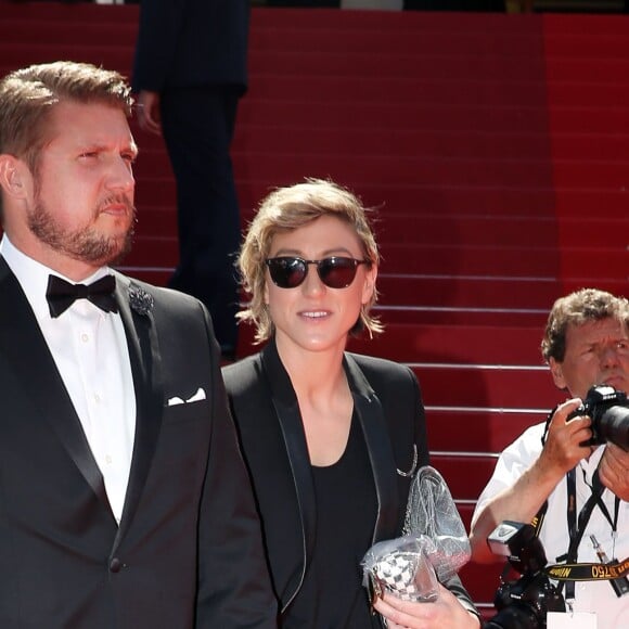 Alicia Cargile - Arrivées à la montée des marches du film "American Honey" lors du 69ème Festival International du Film de Cannes. Le 15 mai 2016.