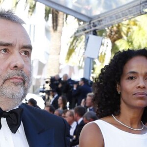 Luc Besson et sa femme Virginie Silla - Montée des marches du film "The Last Face" lors du 69ème Festival International du Film de Cannes. Le 20 mai 2016. © Olivier Borde-Cyril Moreau/Bestimage