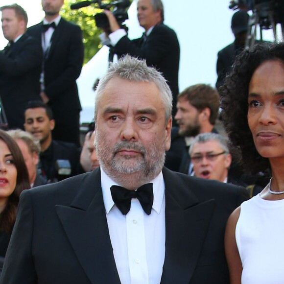 Luc Besson et sa femme Virginie Silla - Montée des marches du film "The Last Face" lors du 69ème Festival International du Film de Cannes. Le 20 mai 2016. © Olivier Borde-Cyril Moreau/Bestimage