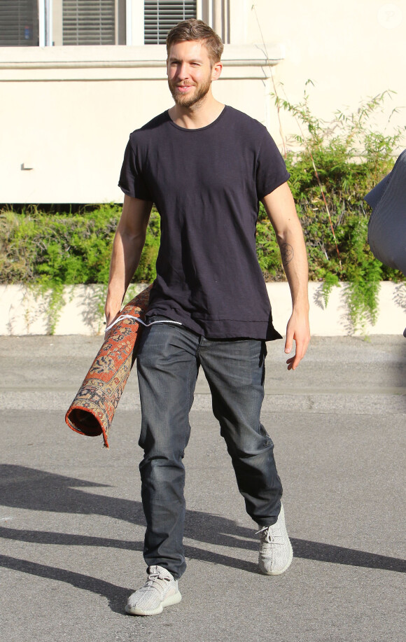 Calvin Harris est allé acheter des tapis à West Hollywood, le 10 novembre 2015