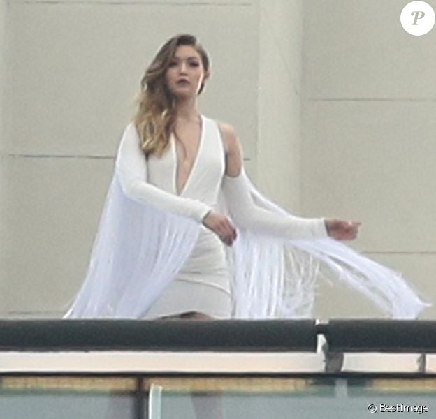 EXCLU - La sublime Gigi Hadid en shooting pour Maybelline à New York. Le 13 mai 2016