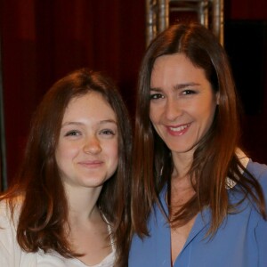 Emmanuelle Boidron et sa fille Leïa - People au défilé Haute Couture Dany Atrache Printemps-Eté 2016 à la Mairie du 4e arrondissement à Paris, le 25 janvier 2016. © CVS/Veeren/Bestimage