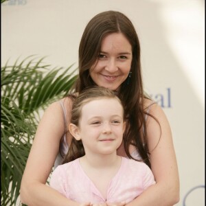 Emmanuelle Boidron et sa fille Leïa en 2008 au festival de la télévision de Monte-Carlo. Le 9 juin 2008.