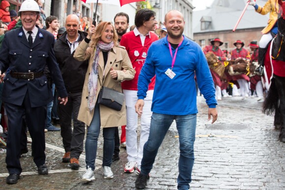 Lara Fabian et son mari Gabriel Di Giorgio assistent à la ducasse de Mons, en Belgique, le 22 mai 2016
