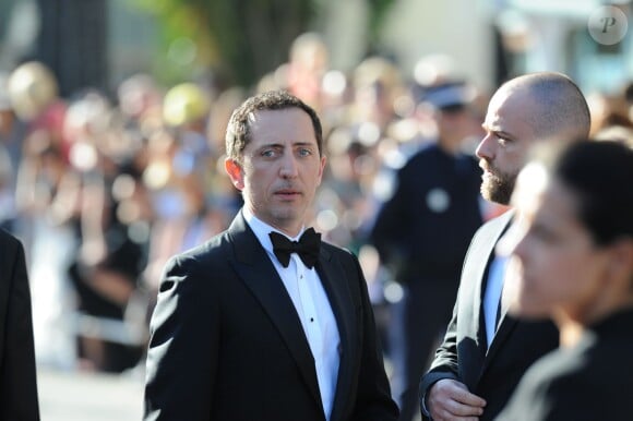 Gad Elmaleh - Arrivées à la montée des marches du film "Elle" lors du 69ème Festival International du Film de Cannes. Le 21 mai 2016.