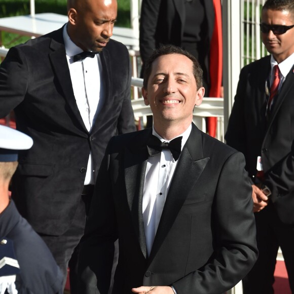 Gad Elmaleh à l'arrivée de la Montée des marches du film "Elle" lors du 69ème Festival International du Film de Cannes. Le 21 mai 2016. © Lionel Urman/Bestimage