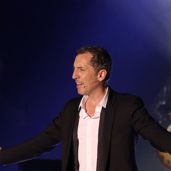 Exclusif - Prix Spécial - No Web No Blog - NO TABLOIDS - Gad Elmaleh pendant son spectacle lors du gala au profit de l'association Fight Aids Monaco, présidée par la princesse Stéphanie de Monaco à la salle des Etoiles au Sporting de Monaco à Mont-Carlo, Monaco, le 10 Juillet 2015. Depuis sa création en 2004, Fight Aids Monaco soutient en Principauté de Monaco, les personnes vivant avec le virus du sida. Le 25 juin dernier, l'association a fêté le cinquième anniversaire de la "Maison de vie" de Fight Aids à Carpentras, qui a accueilli 700 résidents depuis 2010, pour de courts et moyens séjours.  Exclusive - For Germany Call For Price - No Internet Use - For Germany Call For Price - No Tabloids - French humorist Gad Elmaleh (Charlotte Casiraghi's companion) on performance during the Fight Aids Monaco Charity Gala at the Sporting of Monaco in Monte-Carlo , Monaco on July 10, 2015. The Fight Aids Monaco's association is presided by the princess Stephanie of Monaco.10/07/2015 - Monte-Carlo