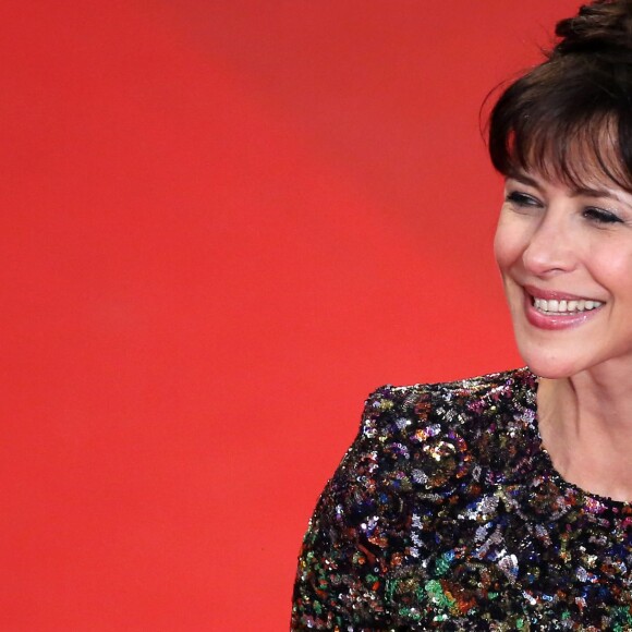 Sophie Marceau - Montée des marches du film "Shan He Gu Ren" (Mountains May Depart) lors du 68e Festival International du Film de Cannes, le 20 mai 2015.