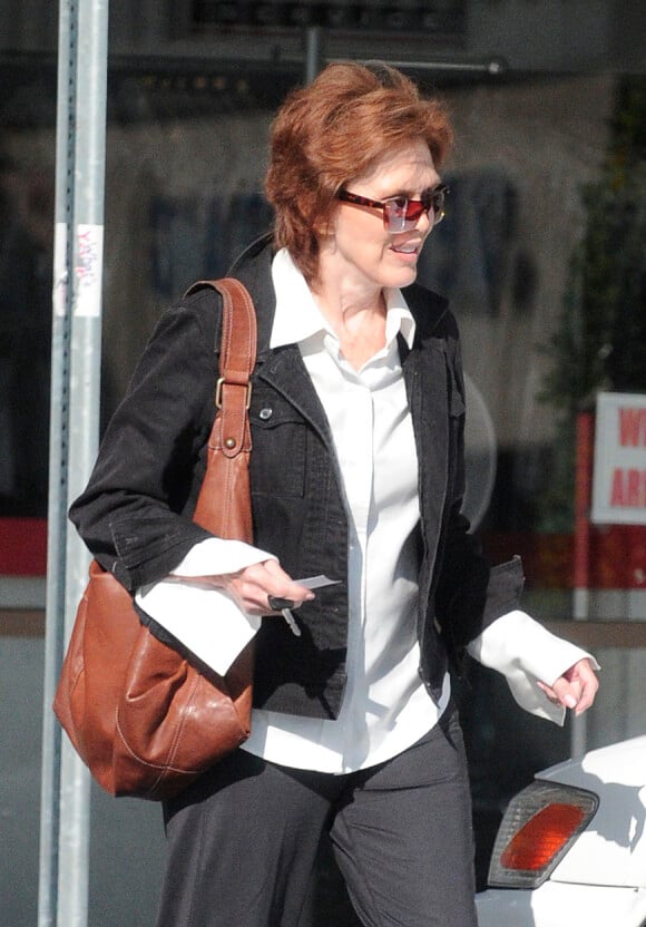 Exclusif - Nancy Dow, mère de Jennifer Aniston le 1er septembre 2010