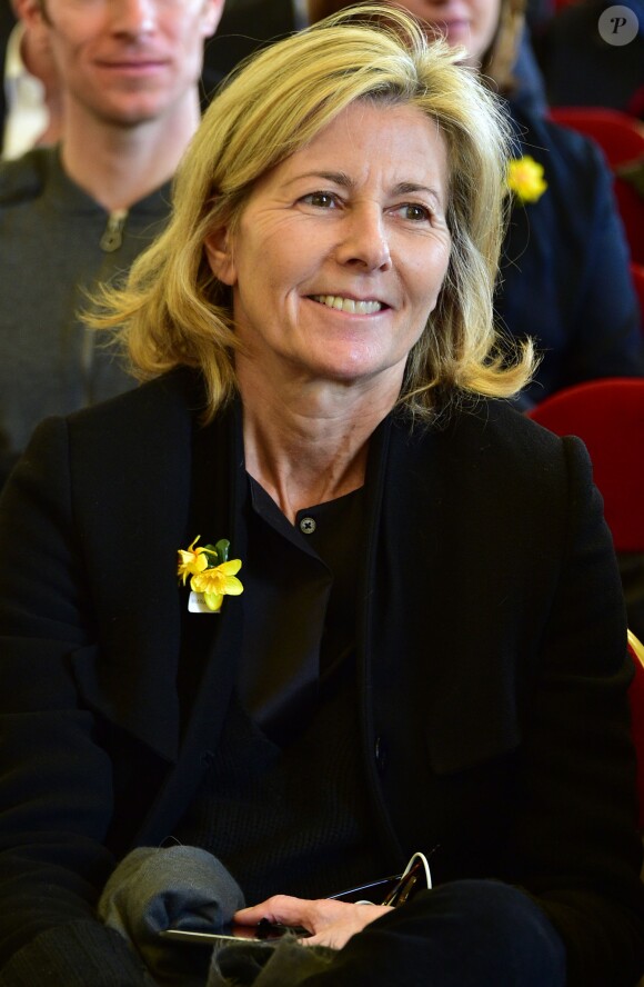 Claire Chazal - Lancement de l'opération "Une jonquille pour Curie" à la mairie du Vème arrondissement à Paris. Le 15 mars 2016 © Giancarlo Gorassini / Bestimage