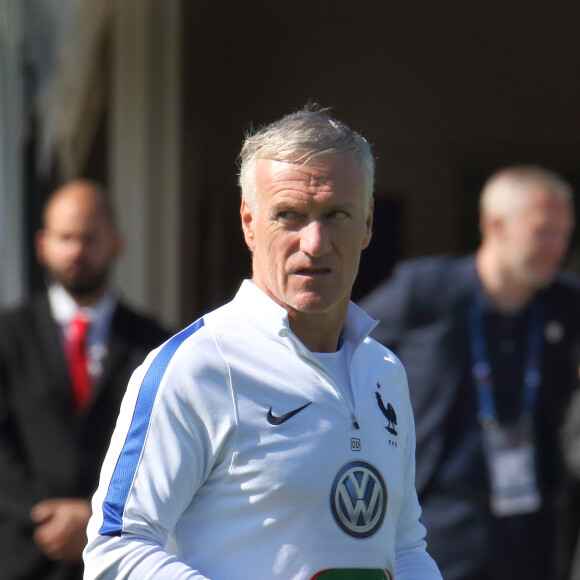 Didier Deschamps et les joueurs de l'équipe de France de football s'entraînent au stade de Biarritz durant leur stage au pays Basque à Biarritz le 19 mai 2016. © Patrick Bernard-Christophe De Prada / Bestimage