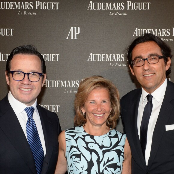 Semi-exclusif - François-Henry Bennahmias (CEO d'Audemars Piguet), Iris Knobloch (présidente de Warner France) et son compagnon François Bréavoine - Inauguration de la boutique Audemars Piguet, 15 rue Royale, et présentation de la nouvelle collection Royal Oak Yellow Gold, à Paris, le 26 mai 2016. © Rachid Bellak/Bestimage