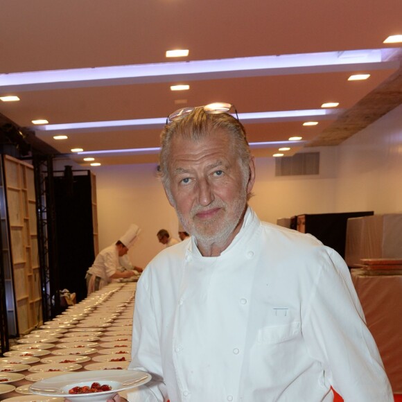 Semi-exclusif - Le chef Pierre Gagnaire - Inauguration de la boutique Audemars Piguet, 15 rue Royale, et présentation de la nouvelle collection Royal Oak Yellow Gold, à Paris, le 26 mai 2016. © Rachid Bellak/Bestimage