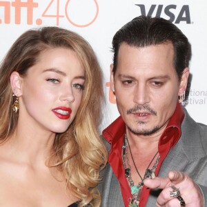 Amber Heard et son mari Johnny Depp - Avant-première du film "Black Mass" lors du Festival International du film de Toronto, le 14 septembre 2015.