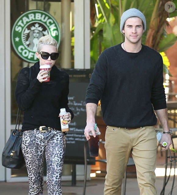 Miley Cyrus et son petit ami Liam Hemsworth à Los Angeles Le 22 décembre 2012