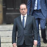 Obsèques d'André Rousselet : François Hollande et les membres de Canal+ réunis