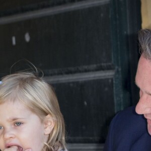 La princesse Madeleine de Suède avec son mari Christopher O'Neill et leur fille la princesse Leonore lors d'une visite dans le Gotland à Visby le 3 juin 2016.  Princess Madeleine with her husband Christopher O'Neill and daughter princess Leonore visiting Gotland, Sweden, June 3rd, 2016.03/06/2016 - Visby