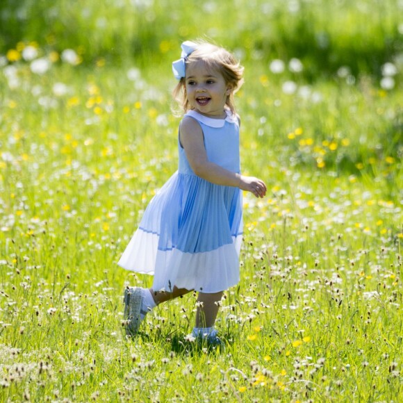 La princesse Madeleine de Suède avec son mari Christopher O'Neill et leur fille la princesse Leonore lors d'une visite dans le Gotland à Visby le 3 juin 2016.  Princess Madeleine with her husband Christopher O'Neill and daughter princess Leonore visiting Gotland, Sweden, June 3rd, 2016.03/06/2016 - Visby