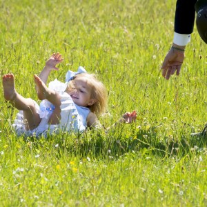 La princesse Madeleine de Suède avec son mari Christopher O'Neill et leur fille la princesse Leonore lors d'une visite dans le Gotland à Visby le 3 juin 2016.  Princess Madeleine with her husband Christopher O'Neill and daughter princess Leonore visiting Gotland, Sweden, June 3rd, 2016.03/06/2016 - Visby