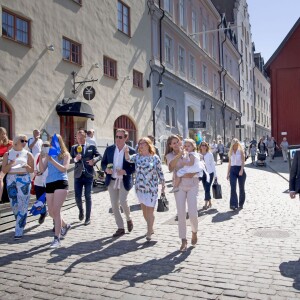 La princesse Madeleine de Suède avec son mari Christopher O'Neill et leur fille la princesse Leonore lors d'une visite dans le Gotland à Visby le 3 juin 2016.  Princess Madeleine with her husband Christopher O'Neill and daughter princess Leonore visiting Gotland, Sweden, June 3rd, 2016.03/06/2016 - Visby