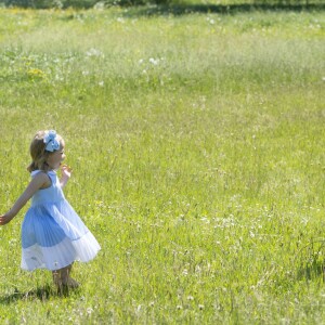 La princesse Madeleine de Suède avec son mari Christopher O'Neill et leur fille la princesse Leonore lors d'une visite dans le Gotland à Visby le 3 juin 2016.  Princess Madeleine with her husband Christopher O'Neill and daughter princess Leonore visiting Gotland, Sweden, June 3rd, 2016.03/06/2016 - Visby