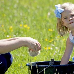 La princesse Madeleine de Suède avec son mari Christopher O'Neill et leur fille la princesse Leonore lors d'une visite dans le Gotland à Visby le 3 juin 2016.  Princess Madeleine with her husband Christopher O'Neill and daughter princess Leonore visiting Gotland, Sweden, June 3rd, 2016.03/06/2016 - Visby