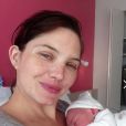 Delphine Chanéac a posté le 2 octobre une photo d'elle et de son bébé, Ethan.