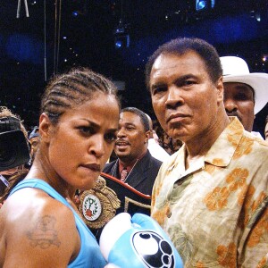 Mohamed Ali et sa fille Laila en 2005.