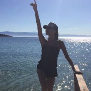 Victoria Beckham en vacances en famille en Grèce en juin 2016.