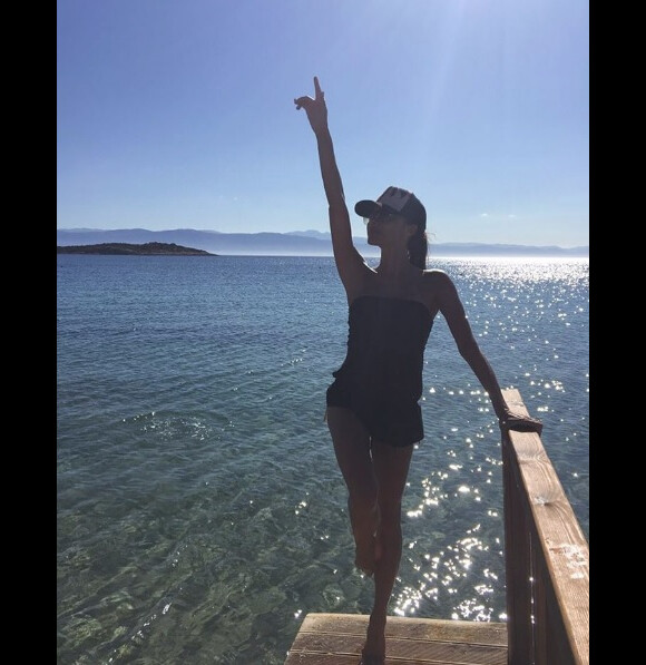 Victoria Beckham en vacances en famille en Grèce en juin 2016.
