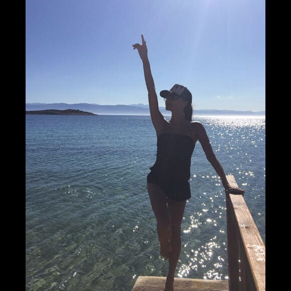 Victoria Beckham en vacances en famille en Grèce en juin 2016.