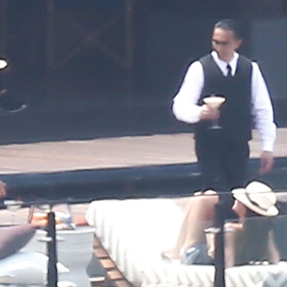 Exclusif - David Beckham et sa femme Victoria Beckham - Eva Longoria se détend avec ses amis à la piscine le lendemain de son mariage avec José Baston à Valle Del Bra au Mexique, le 22 mai 2016