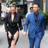 Chrissy Teigen et son mari John Legend se promènent dans les rues de New York, le 19 mai 2016.