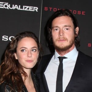 Kaya Scodelario et Benjamin Walker lors de la première du film "The Equalizer" à New York, le 22 septembre 2014.