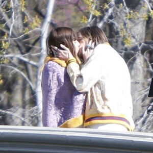 Exclusif - Lou Doillon et Marcel Castenmiller sur le tournage de la série "The Myth of Orpheus and Eurydice" pour Gucci à Central Park. New York, le 14 avril 2016.