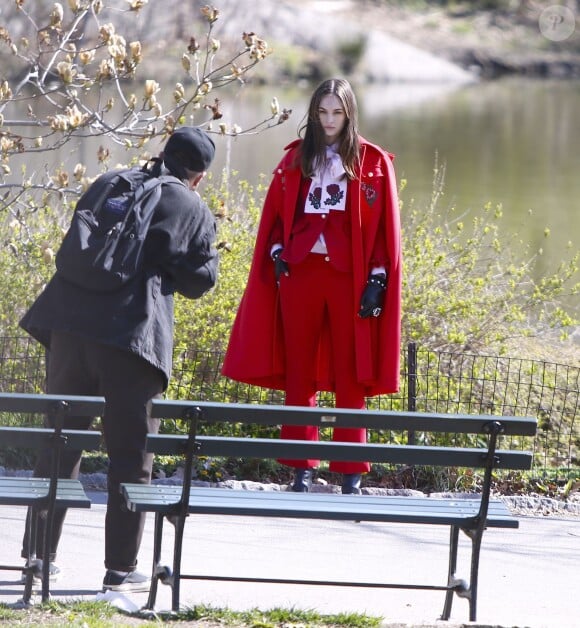 Exclusif - Laura Love sur le tournage de la série "The Myth of Orpheus and Eurydice" pour Gucci à Central Park. New York, le 14 avril 2016.