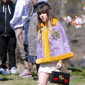 Exclusif - Lou Doillon sur le tournage de la série "The Myth of Orpheus and Eurydice" pour Gucci à Central Park. New York, le 14 avril 2016.