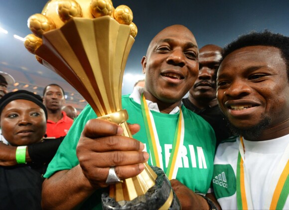 Stephen Keshi lors de la victoire du Nigéria en finale de la CAN 2013, le 11 février 2013 à Johannesburg. L'ancien capitaine et sélectionneur des Super Eagles est mort à 54 ans dans la nuit du 7 au juin 2016.