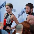 Miley Cyrus et Liam Hemsworth à la première du film "Paranoia" à Los Angeles, le 8 août 2013.