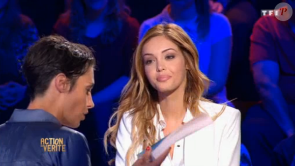 Nabilla dans "Action ou vérité" présentée par Alessandra Sublet sur TF1, le 10 juin 2016.