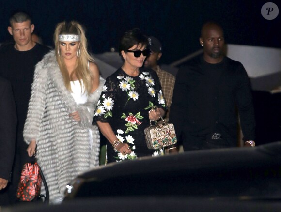 Khloe Kardashian, Kris Jenner, Corey Gamble - Scott Disick fête son anniversaire (33ans) avec tout les membres du clan Kardashian au restaurant Nobu à Malibu, le 26 mai 2016