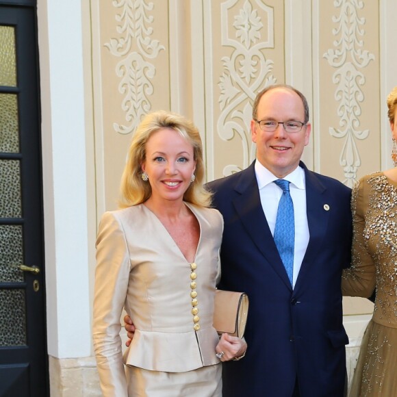 La princesse Charlene et le prince Albert de Monaco avec le prince Charles et la princesse Camilla de Bourbon des Deux-Siciles lors du cocktail organisé le 14 juin 2016 dans la cour du palais princier en marge du 56e Festival de Télévision de Monte-Carlo. © Pool Festival TV Monaco / BestImage