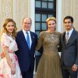 La princesse Charlene et le prince Albert de Monaco avec Elyes Gabel et Katharine McPhee (de la série Scorpion) lors du cocktail organisé le 14 juin 2016 dans la cour du palais princier en marge du 56e Festival de Télévision de Monte-Carlo. © Pool Festival TV Monaco / BestImage