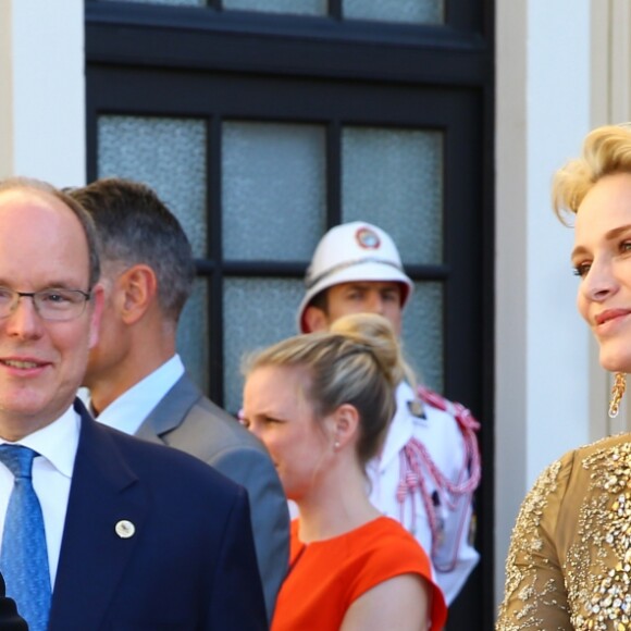 La princesse Charlene et le prince Albert de Monaco accueillant les invités lors du cocktail organisé le 14 juin 2016 dans la cour du palais princier en marge du 56e Festival de Télévision de Monte-Carlo. © Pool Festival TV Monaco / BestImage