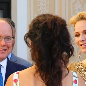 La princesse Charlene et le prince Albert de Monaco accueillant les invités lors du cocktail organisé le 14 juin 2016 dans la cour du palais princier en marge du 56e Festival de Télévision de Monte-Carlo. © Pool Festival TV Monaco / BestImage