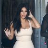 Kim Kardashian à la sortie d'un immeuble à Van Nuys, le 3 juin 2016